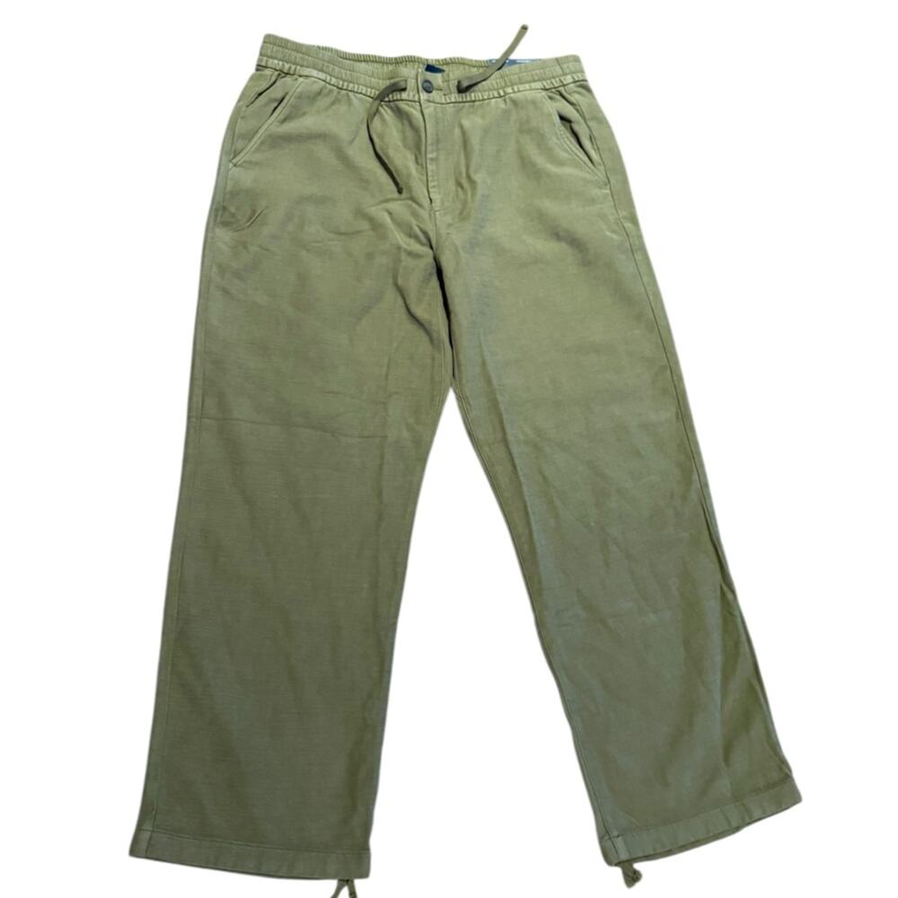 The GAP Women’s Large Olive Green Pull On Pants Drawstring Waist and Ankle NWT